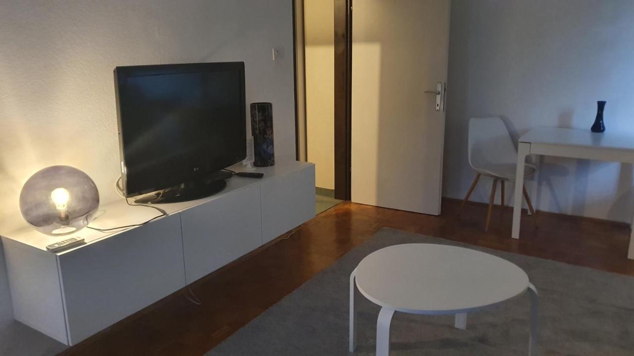 Apartment Sretni Dimnjacar Osijek Zewnętrze zdjęcie